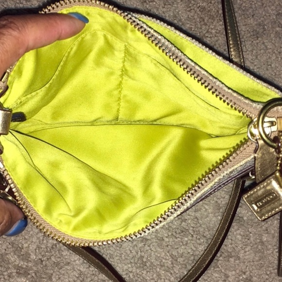 Authentic Coach Handbag - Picture 4 of 7